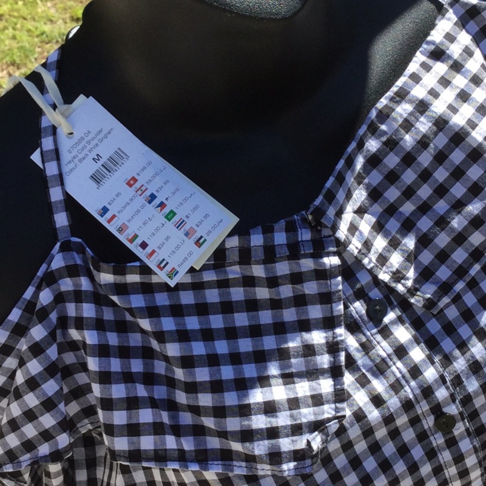 NWT Awesome Cold Shoulder Sz Med Long Sleeve Top - Picture 4 of 6